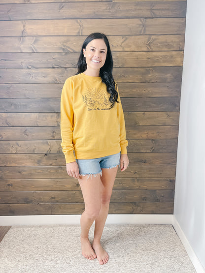 Live In The Moment Pullover - Mustard